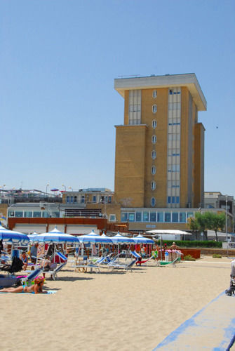Hotel Golden 리미니 외부 사진